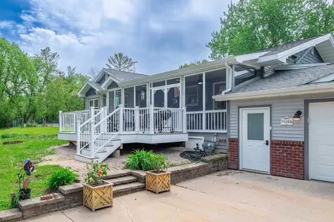 5086 Valley Heights Rd, Oshkosh, WI 54904