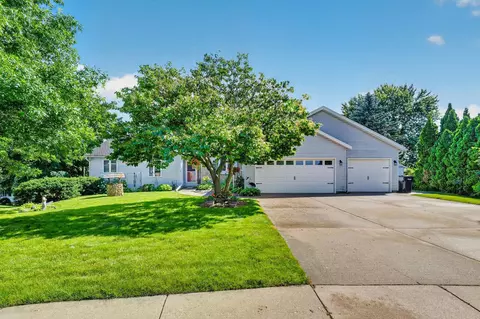 170 Saratoga Cir, Oregon, WI 53575