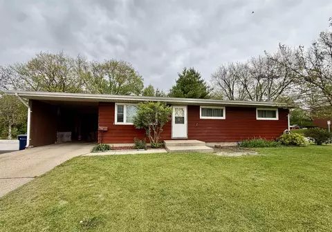 265 E Memorial Dr, Janesville, WI 53545