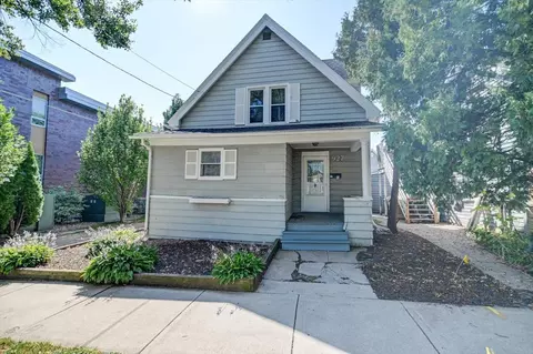 927 Drake St, Madison, WI 53715