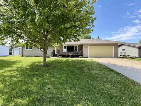 559 Summit Ave, Monticello, WI 53570