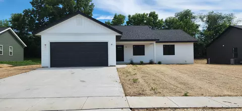 103 Rolling Meadow Dr, Darien, WI 53114