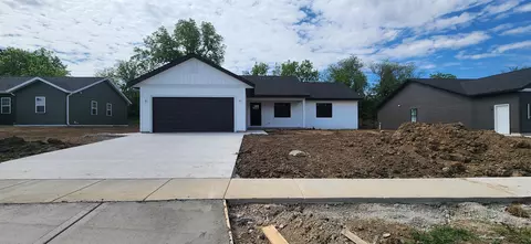 103 Rolling Meadow Dr, Darien, WI 53114