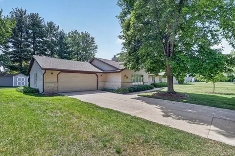 2113 Yorkshire Dr, Beloit, WI 53511