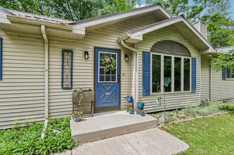 438 Fur Ct, Wisconsin Dells, WI 53965