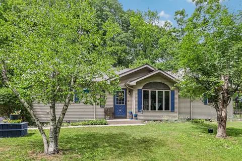 438 Fur Ct, Wisconsin Dells, WI 53965