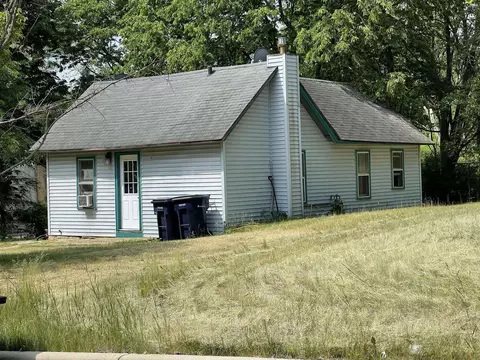 612 S Chatham St, Janesville, WI 53548