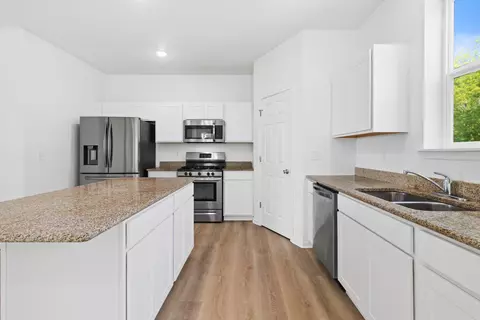 Kitchen - 603 E Maple Beach Dr, Edgerton, WI 53534 photo 2 of 4