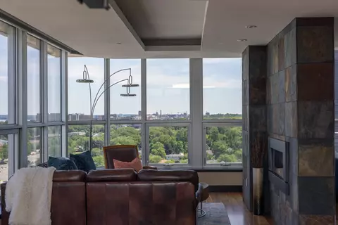 625 N Segoe Rd #903, Madison, WI 53705