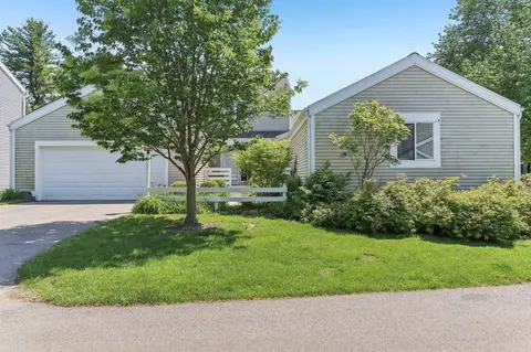 19 Oak Creek Trl, Madison, WI 53717