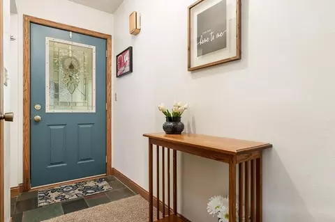 Entry Way - 807 E Holiday Dr, Beloit, WI 53511 photo 1 of 4