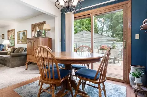 Dining - 807 E Holiday Dr, Beloit, WI 53511 photo 2 of 4
