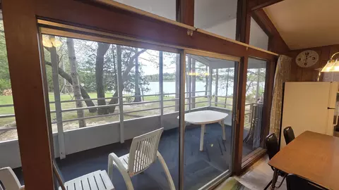 284 S Parker Lake Rd, Oxford, WI 53952