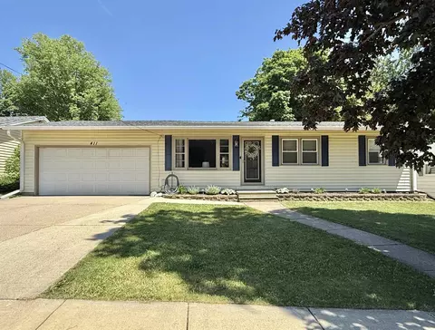 411 Westview Ave, Clinton, WI 53525