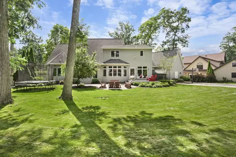 5960 Oak Hollow Dr, Mcfarland, WI 53558