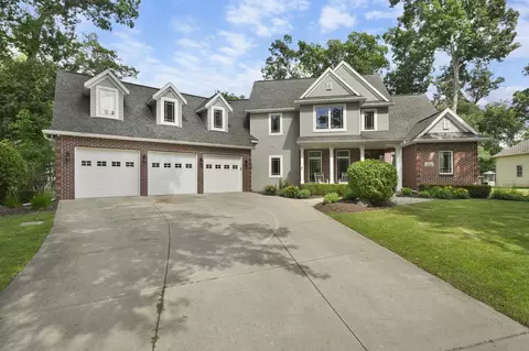 5960 Oak Hollow Dr, Mcfarland, WI 53558