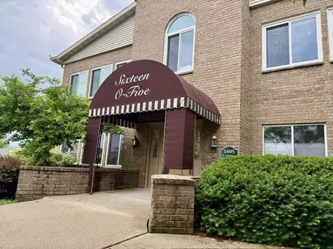 1605 Golf Gln #G, Madison, WI 53704