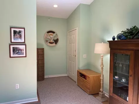 1605 Golf Gln #G, Madison, WI 53704