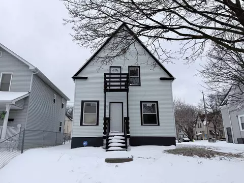 2611 N 33rd St, Milwaukee, WI 53210