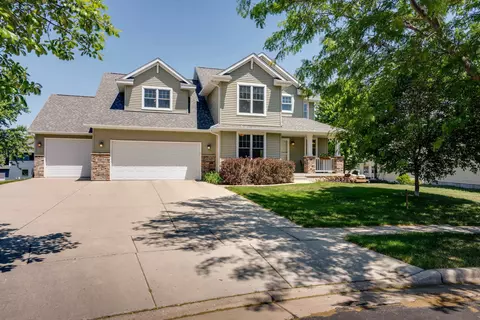 2116 Hoel Cir, Stoughton, WI 53589