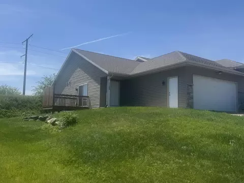 1123 Temple Dr, Mount Horeb, WI 53572