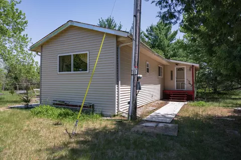 1084 Edgewood Dr, Adams, WI 53910