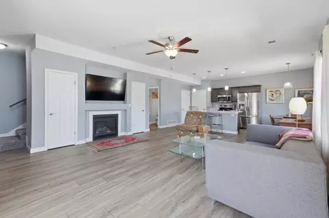 1901 N Windsor Ave, Cottage Grove, WI 53527