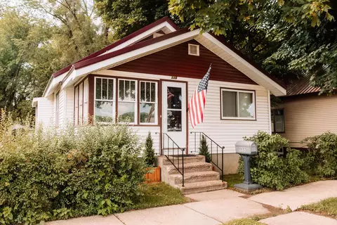 115 N Prairie St, Prairie Du Chien, WI 53821