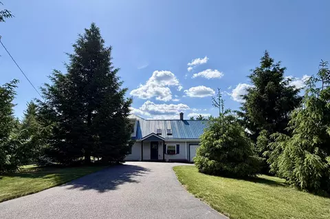 2053 Wood St, Friendship, WI 53934