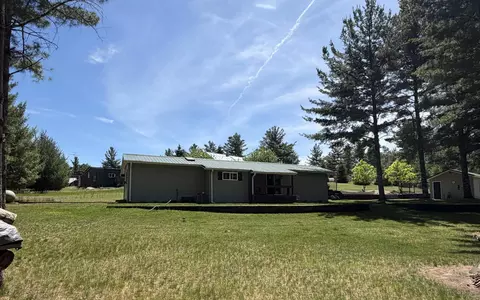 2054 Wisconsin St, Friendship, WI 53934