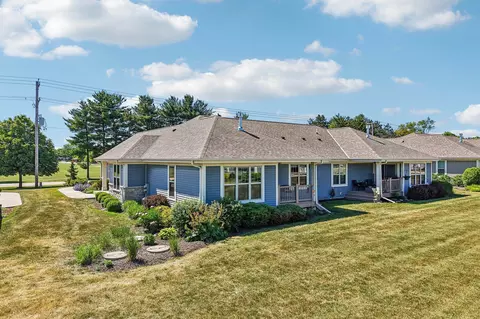 Exterior - 306 Markham Rd #202, Eagle, WI 53119 photo 2 of 8