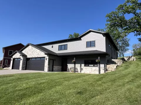 107 Savannah Cir, Barneveld, WI 53507