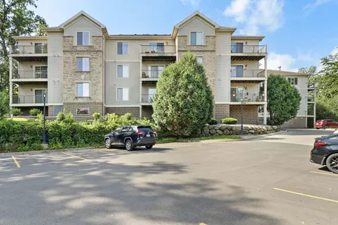 7203 Mid Town Rd #209, Madison, WI 53719