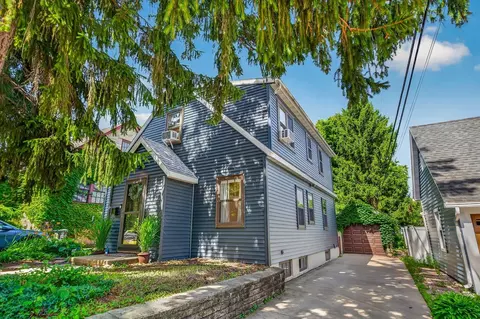 12 Farley Ave, Madison, WI 53705