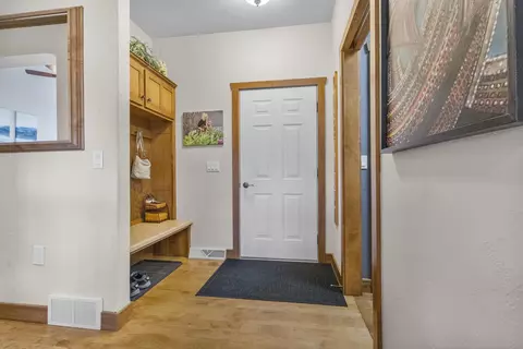 Entry Way - n7166 Forest Ridge Road, Ripon, WI 54971 photo 3 of 6