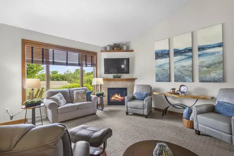 Living - n7166 Forest Ridge Road, Ripon, WI 54971 photo 2 of 5
