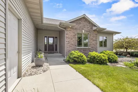 Exterior - n7166 Forest Ridge Road, Ripon, WI 54971 photo 3 of 16