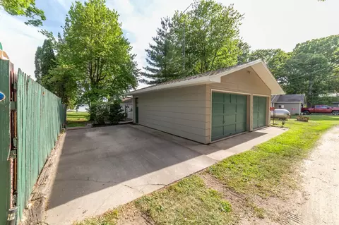 Exterior - w605 Toepper Drive, Montello, WI 53949 photo 5 of 11