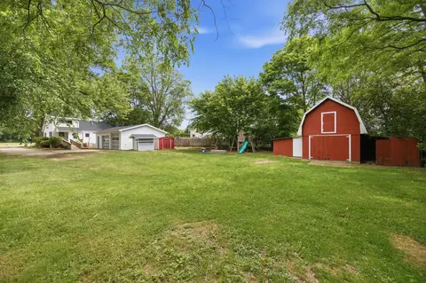 4018 E Rotamer Rd, Janesville, WI 53546