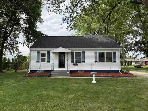 4018 E Rotamer Rd, Janesville, WI 53546
