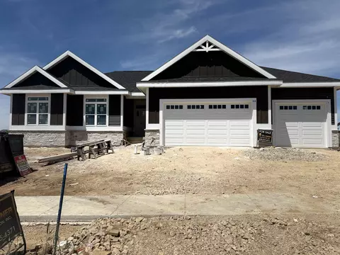 Exterior - 4066 Hanover Dr, Deforest, WI 53532 photo 3 of 6