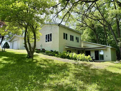 24975 Sunset Ridge Ln, Eastman, WI 54626