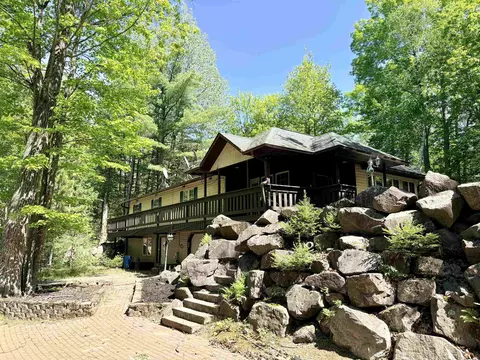 6187 Journeys End Rd, Rhinelander, WI 54501