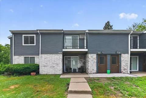 806 Whispering Pines Way #806, Fitchburg, WI 53713