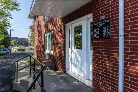 5351 Garden View Ct, Madison, WI 53713