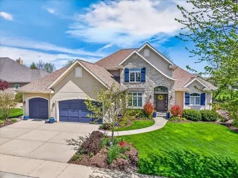 1736 Alysen Ln, Waunakee, WI 53597