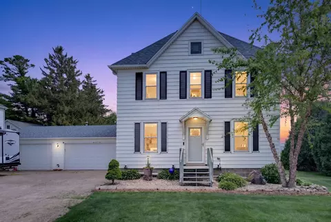 w6513 County Road K, Arlington, WI 53911