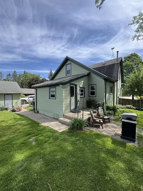 Exterior - 930 S Grove St, Ripon, WI 54971 photo 7 of 9