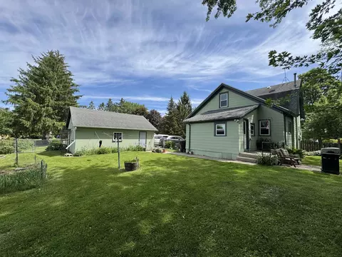 Exterior - 930 S Grove St, Ripon, WI 54971 photo 6 of 9