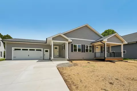 313 Front St, Watertown, WI 53094